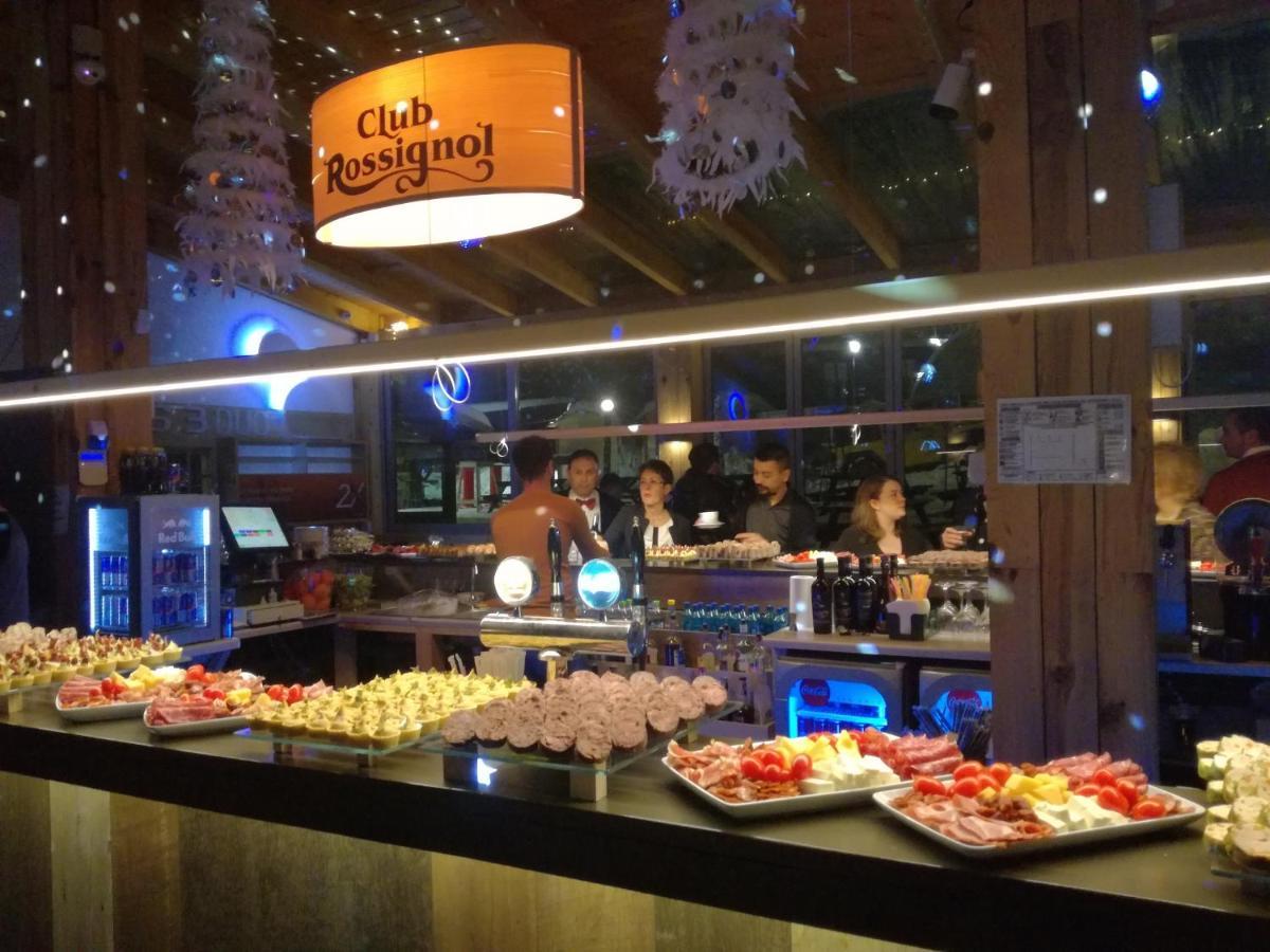 Club Rossignol Hotel Brassópojána Kültér fotó